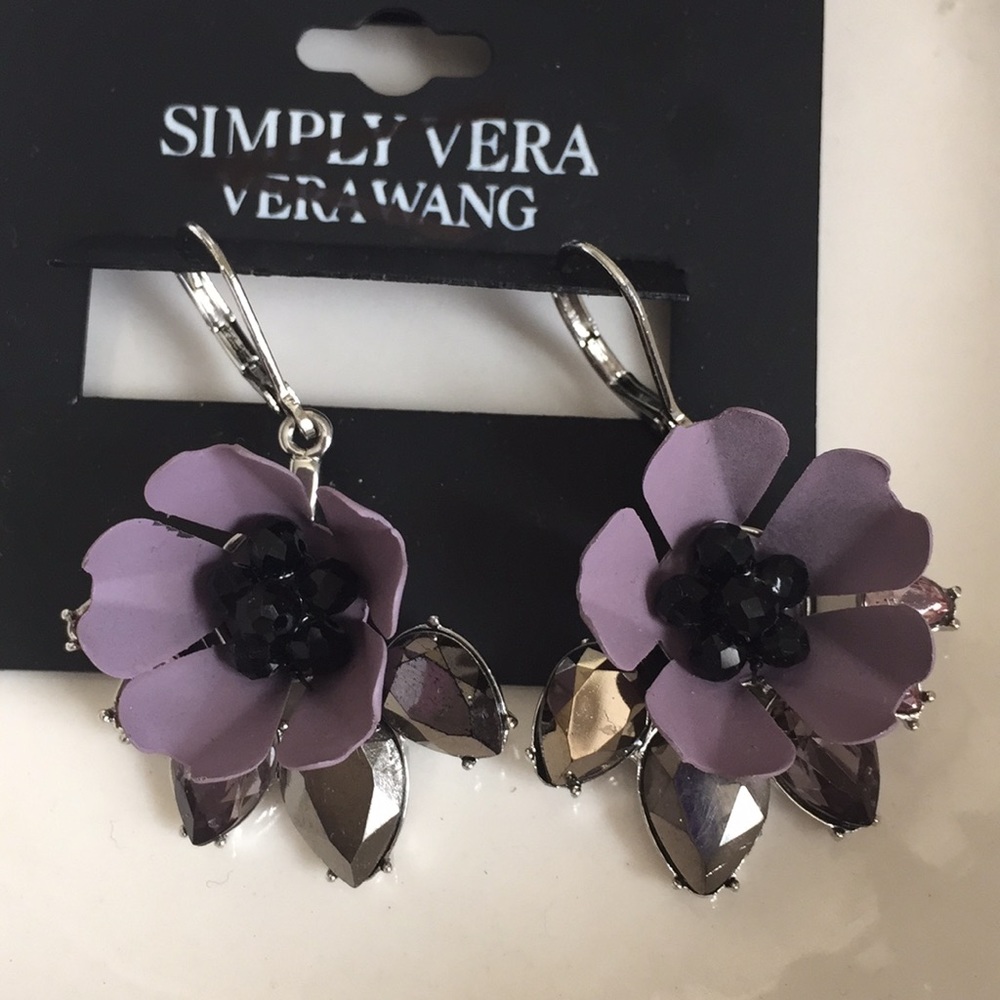 Beautiful Simply Vera Vera Wang Earrings